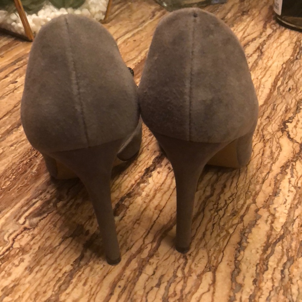 Like New Betsey Johnson D’orsay gray suede pump - Picture 3 of 7